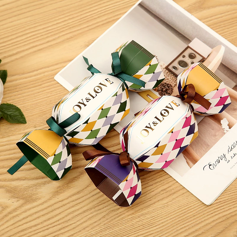 Come progettare scatole regalo di caramelle di carta per il tuo marchio?